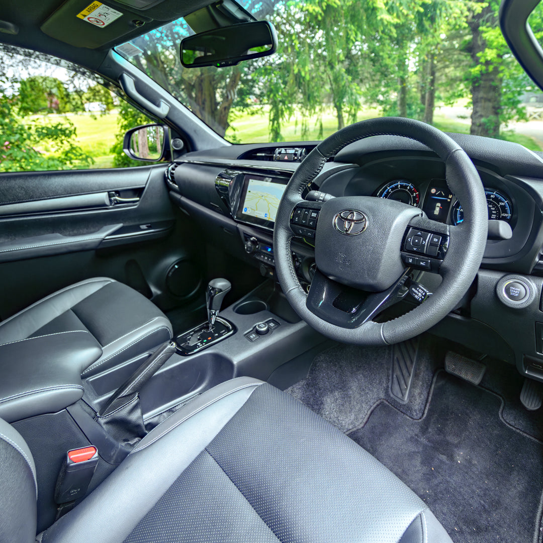 2025 Toyota Hilux Invincible X