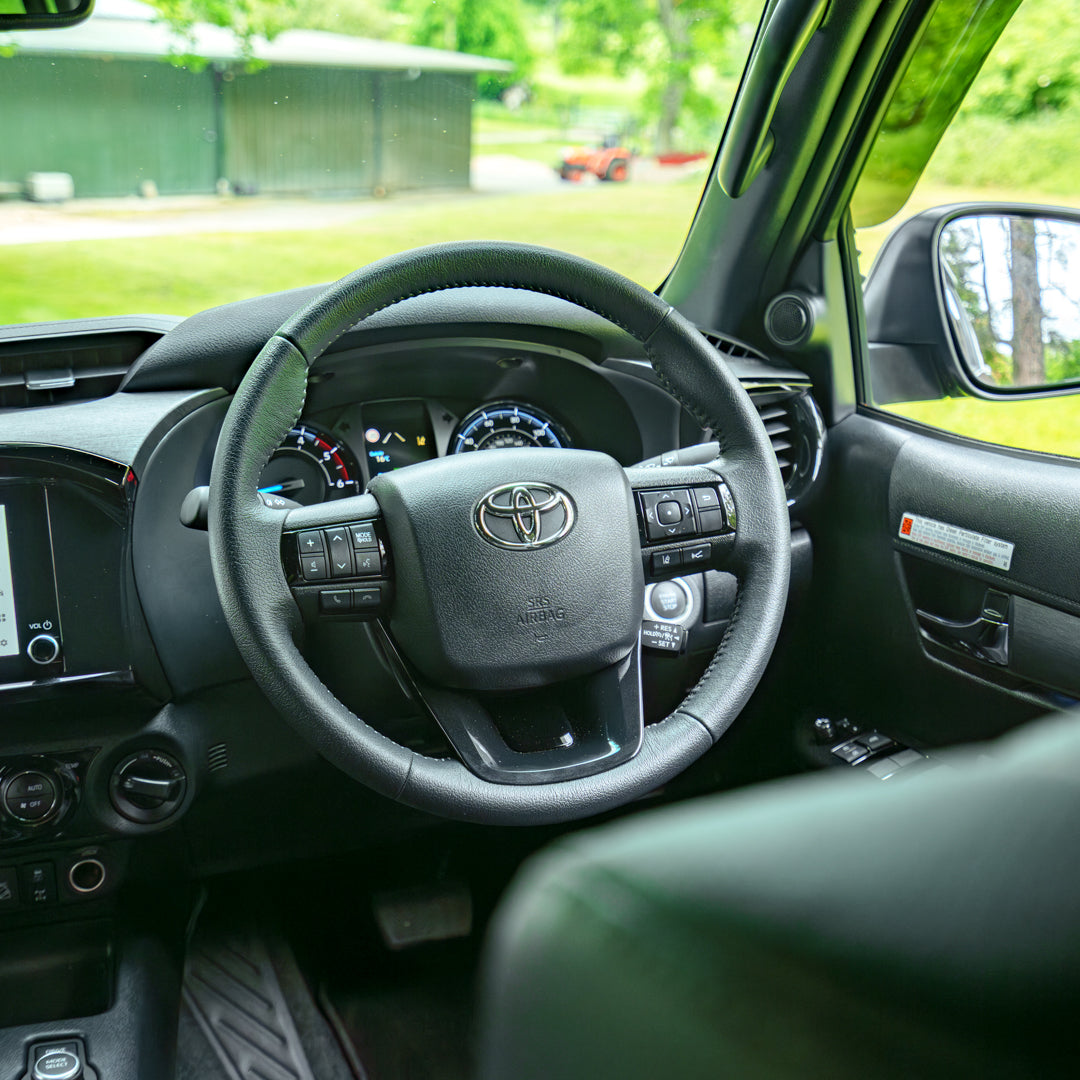 2025 Toyota Hilux Invincible X