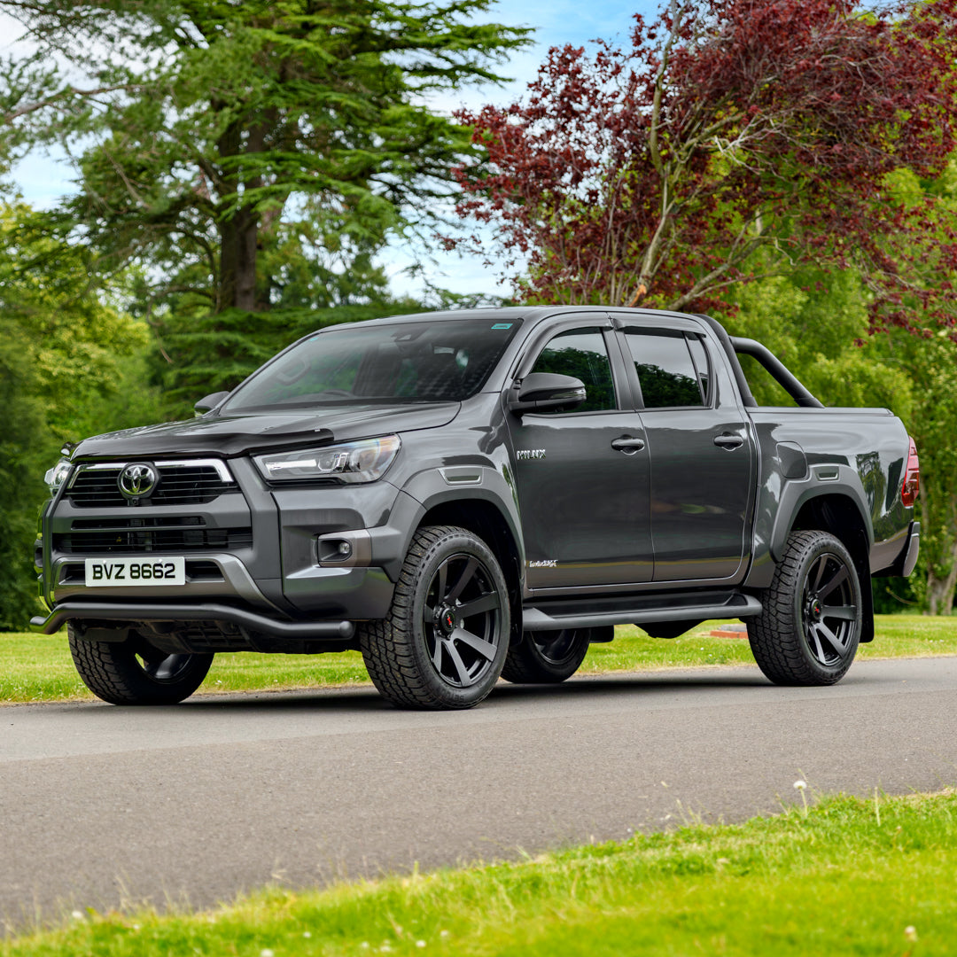 2025 Toyota Hilux Invincible X