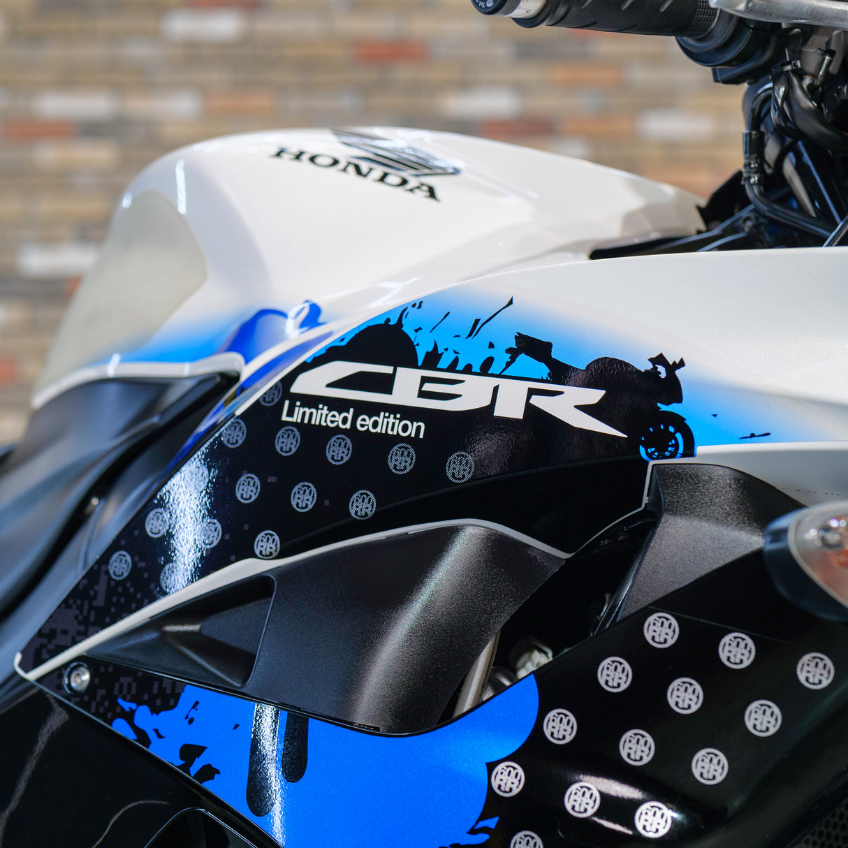 HONDA CBR600RR SPLASH LTD EDITION - new Years DAY