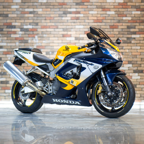 Modern Classic Honda Fireblade 929