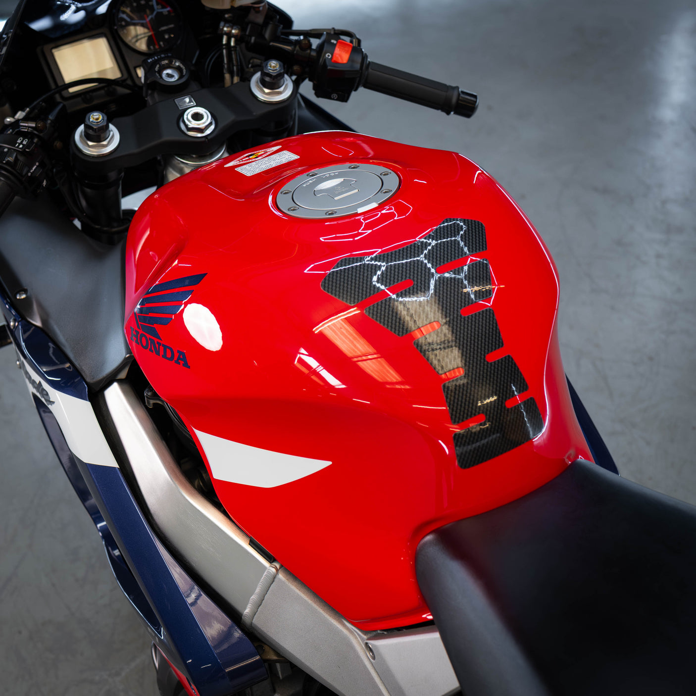 Minted 2001 Honda Fireblade 929