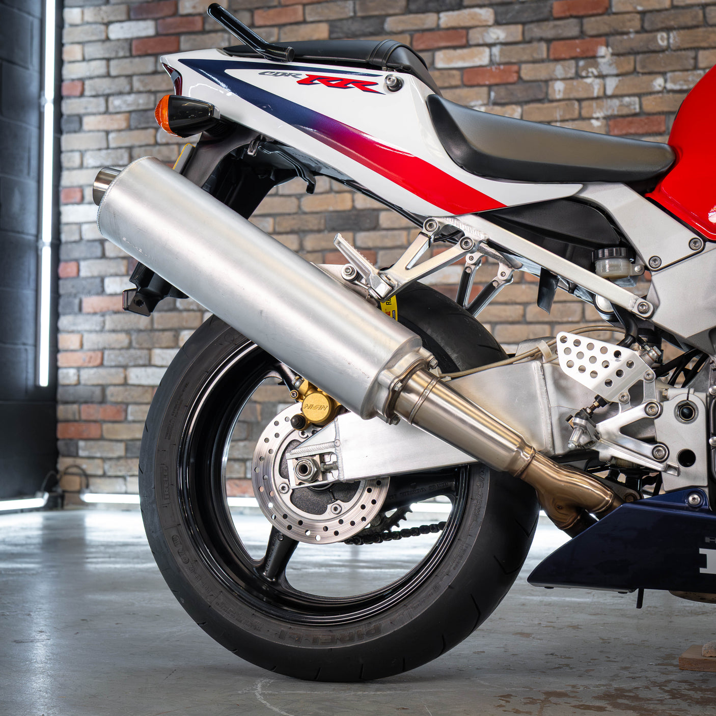 Minted 2001 Honda Fireblade 929