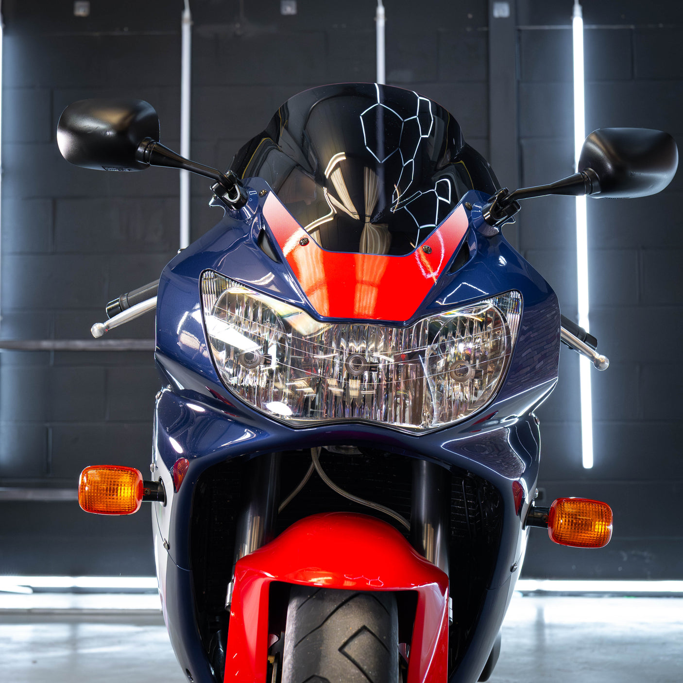 Minted 2001 Honda Fireblade 929