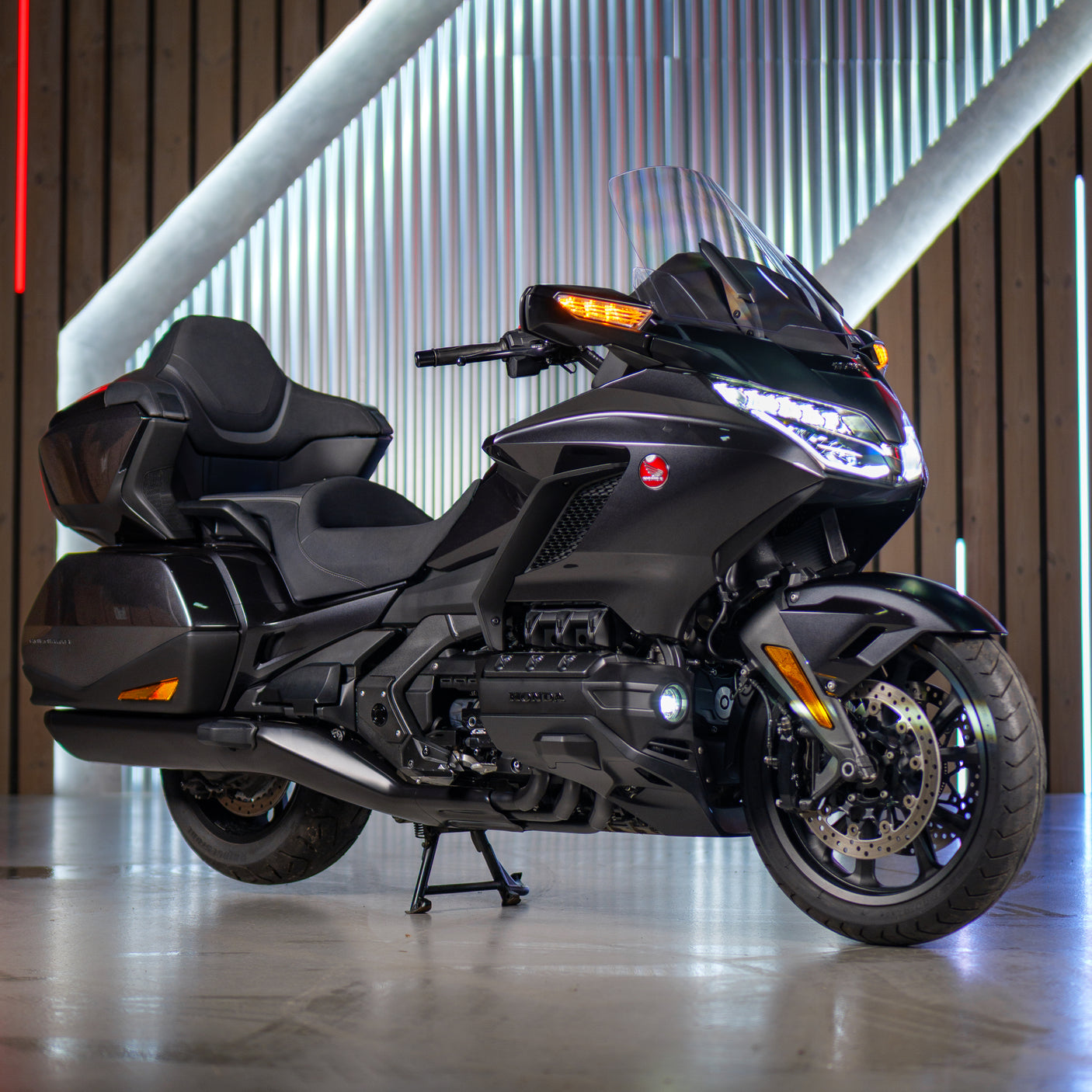 Honda Goldwing GL1800 + £2k