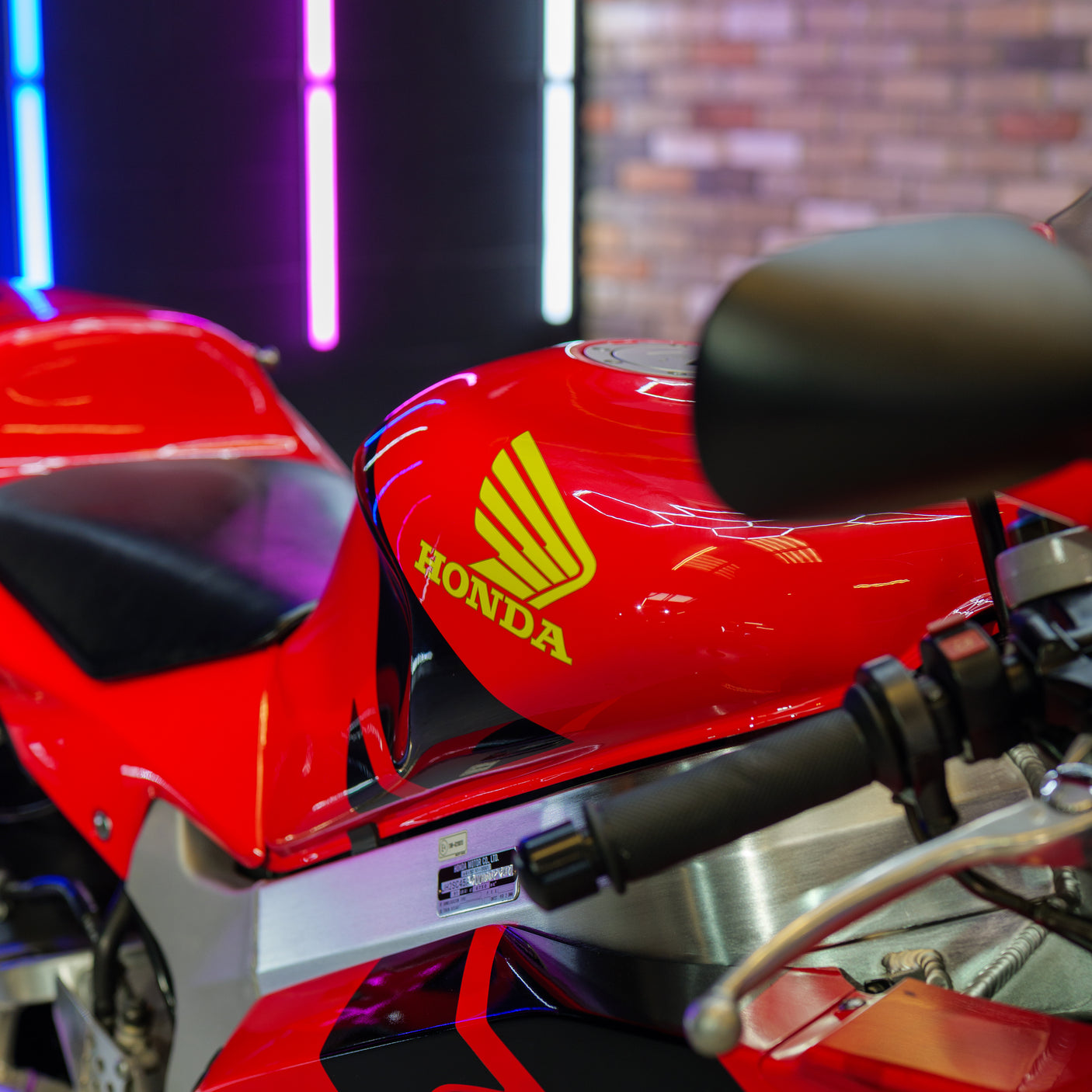 2000 Honda VTR1000 SP1 + £1000 cash