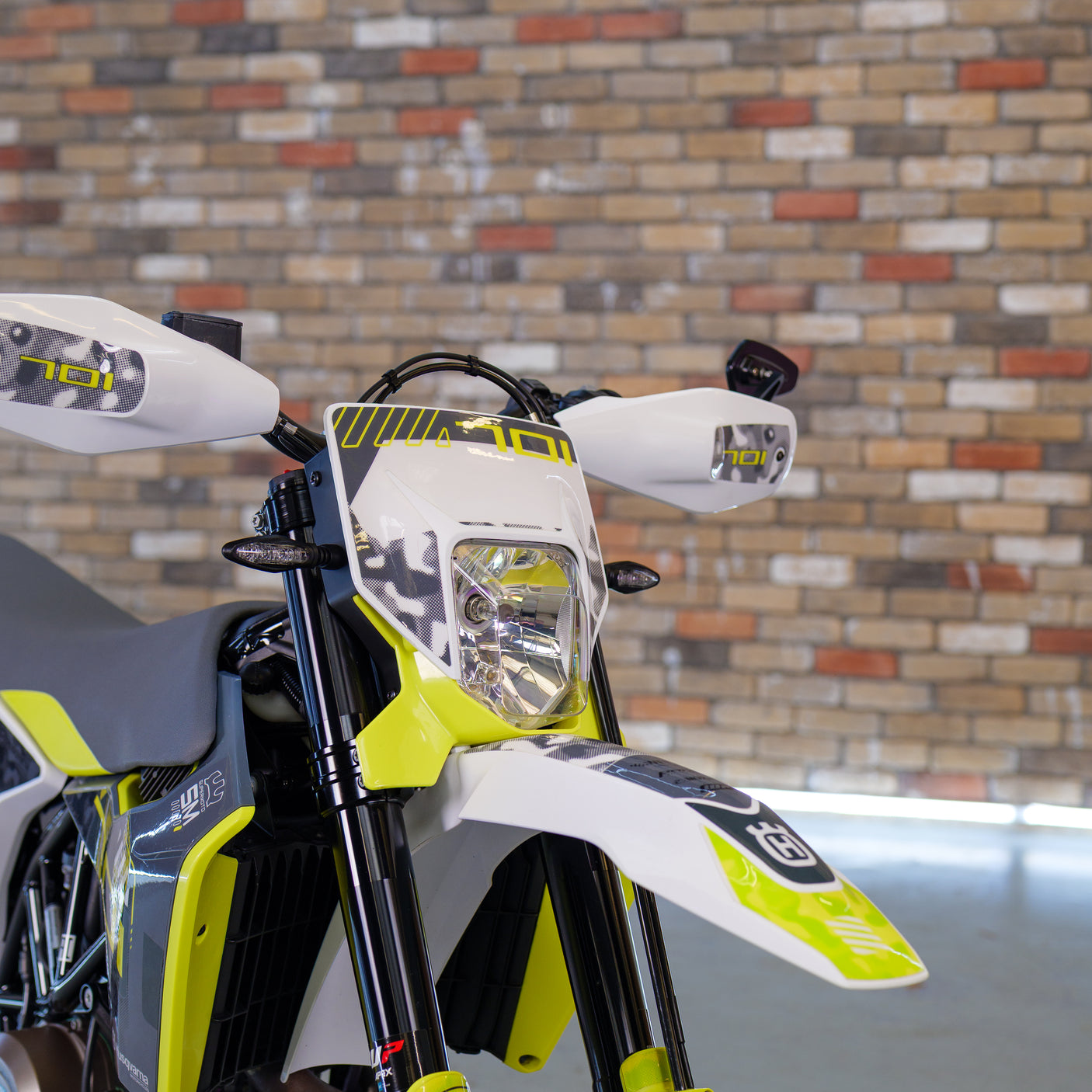 2022 Husqvarna 701 Supermoto + £1000 cash
