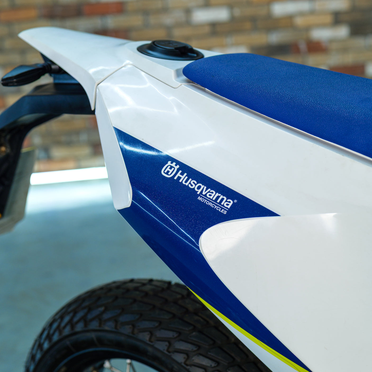 LOW ODDS: HUSQVARNA 701 SUPERMOTO