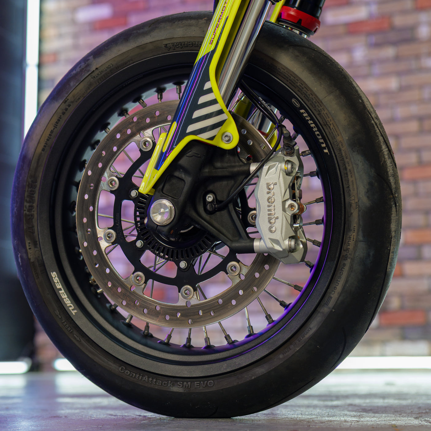 2022 Husqvarna 701 Supermoto + £1000 cash