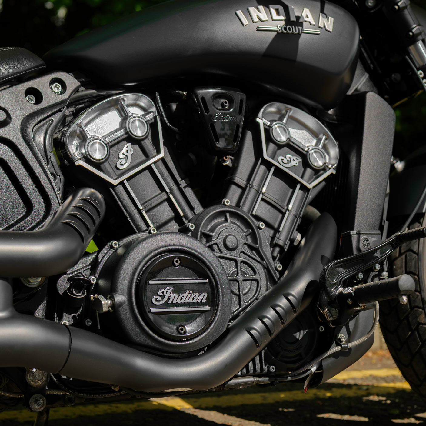 Indian Scout Bobber with Vance & Hines + £1000