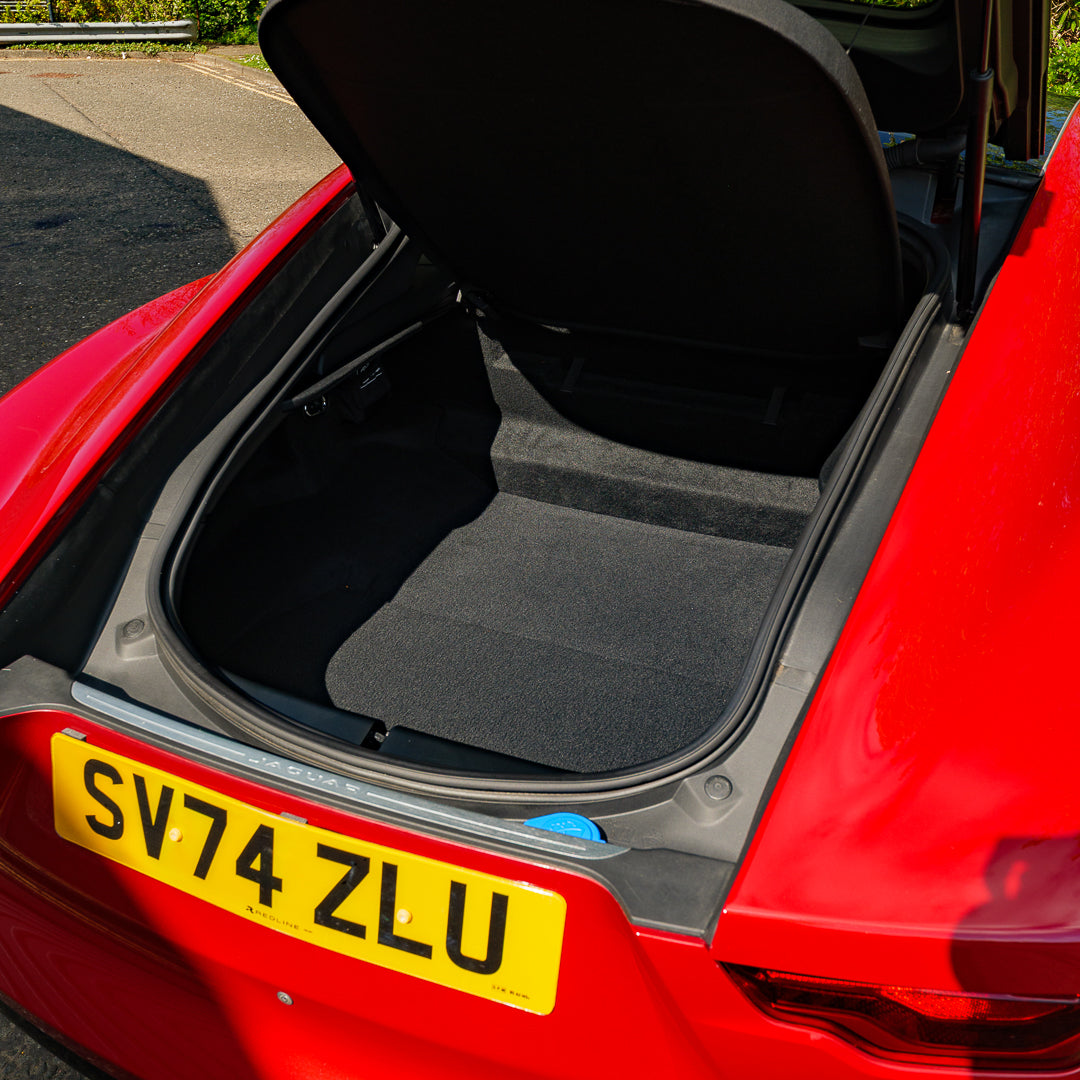 2024 Automatic Jaguar F type R-DYNAMIC