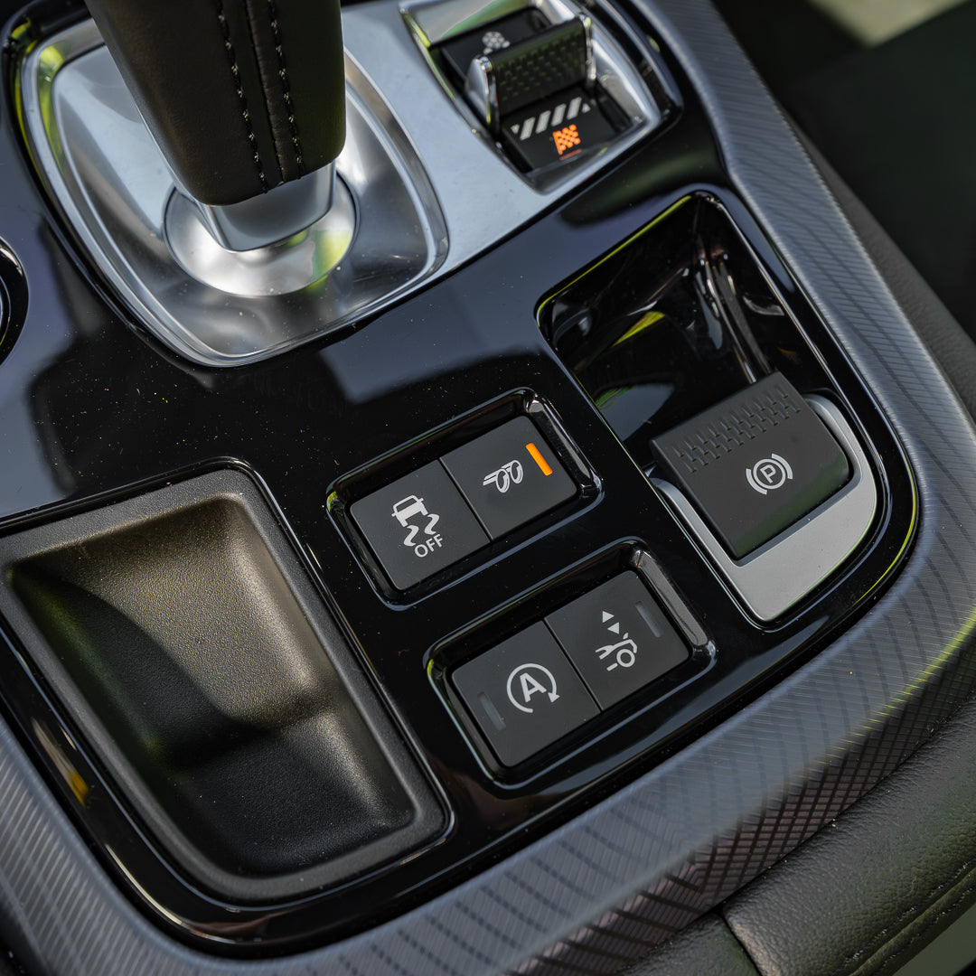2024 Automatic Jaguar F type R-DYNAMIC