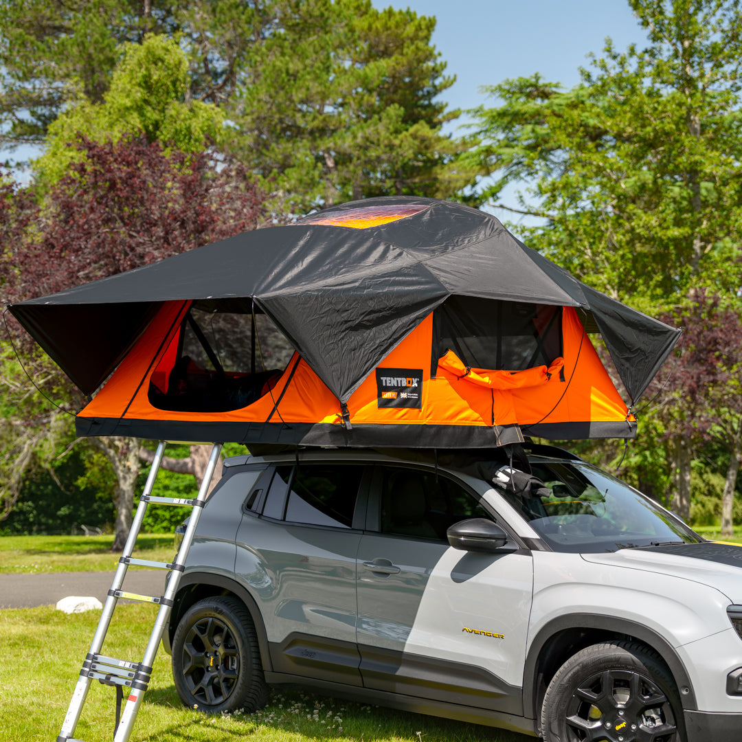 Brand New Jeep Avenger + Tent Box 2.0