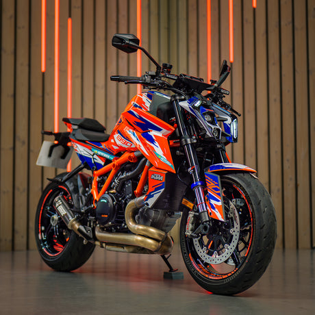 CUSTOM 2025 KTM 1390 DUKE EVO R