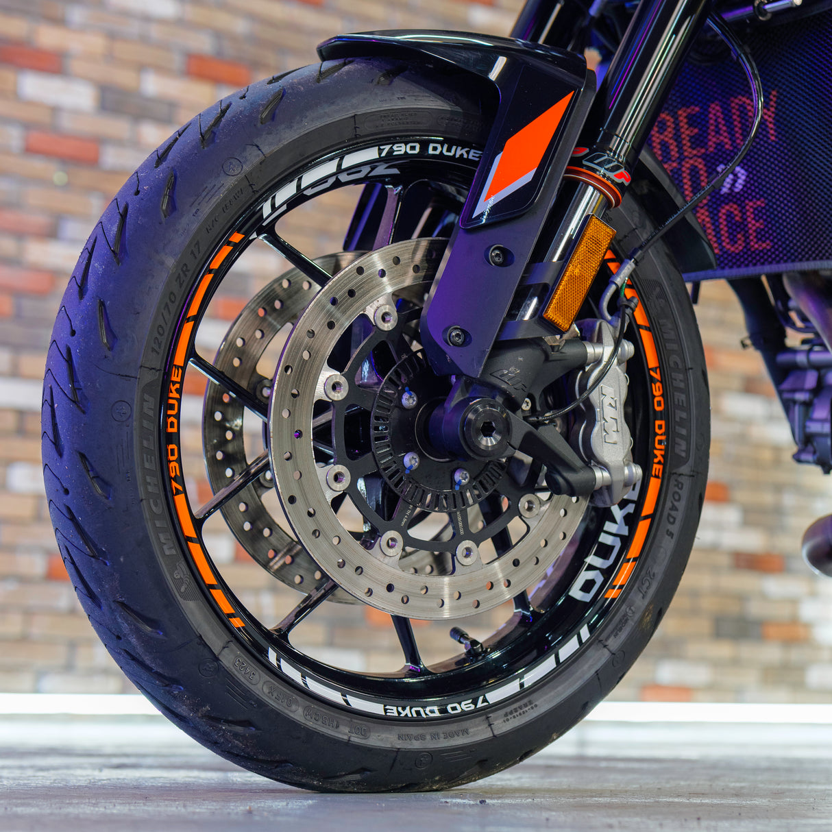 2023 KTM 790 Superduke + £500