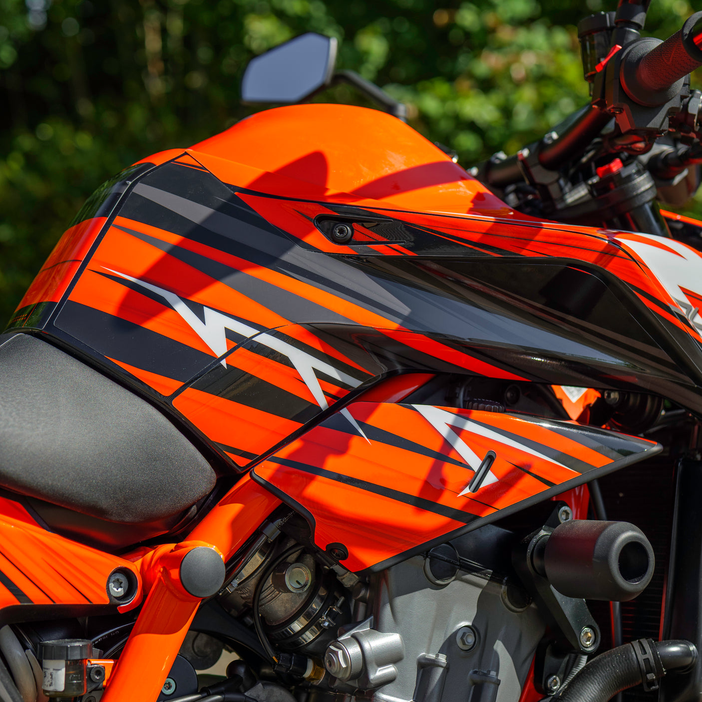 Custom 2022 KTM 890 Superduke + £500