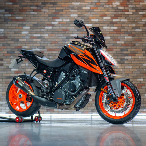 INSANE KTM 1290 Superduke R