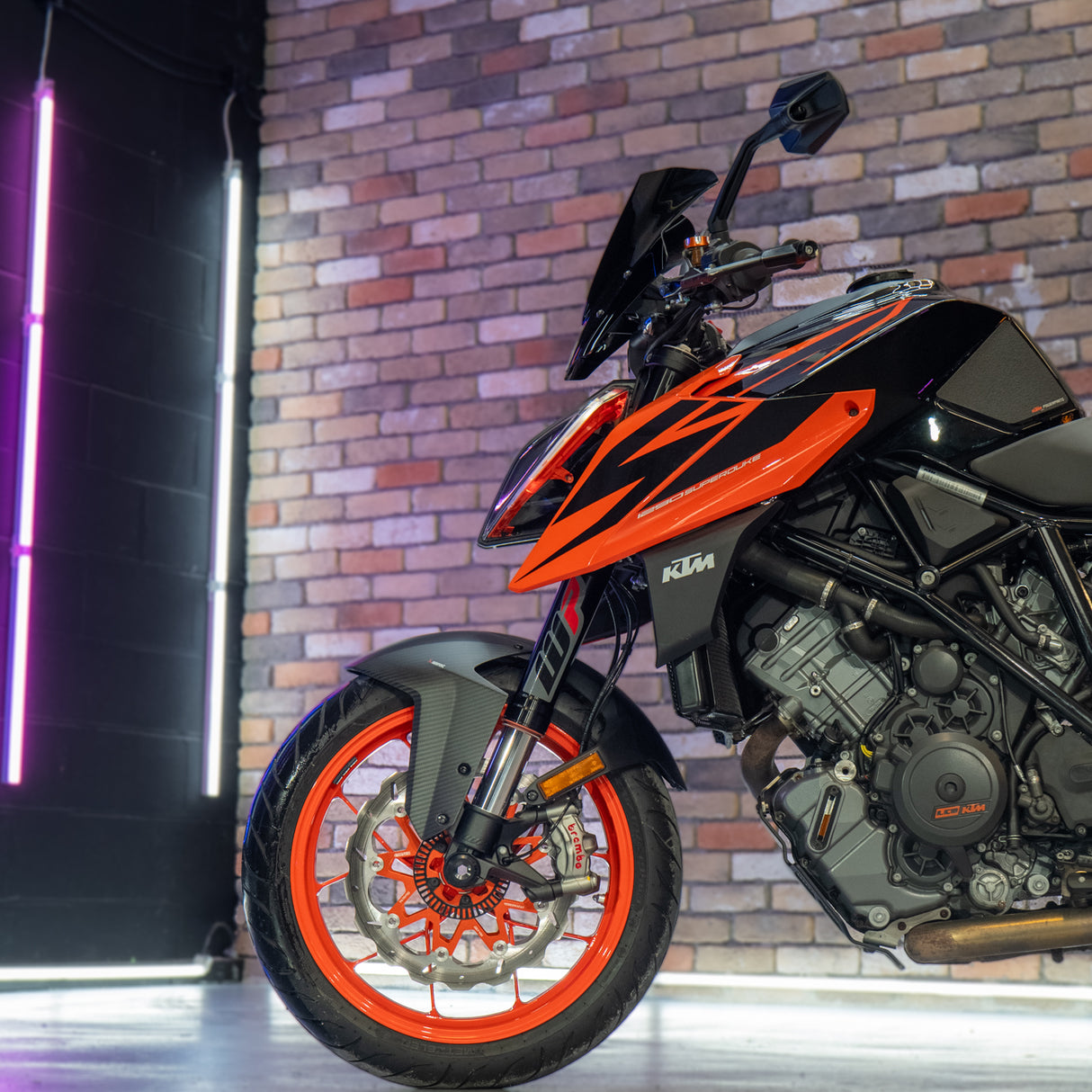 INSANE KTM 1290 Superduke R