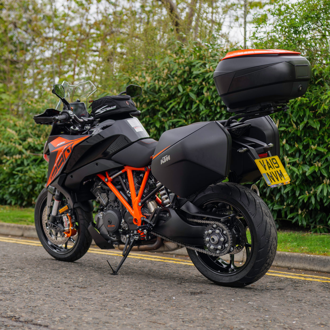 KTM 1290 SUPERDUKE GT + £1000 CASH