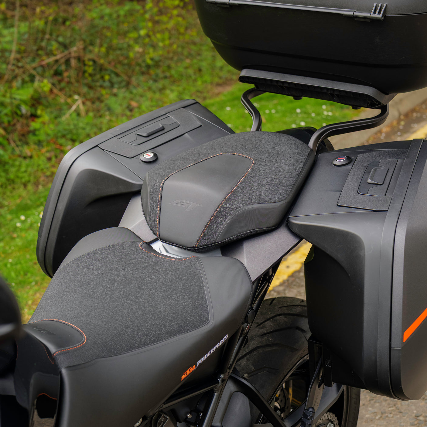 KTM 1290 SUPERDUKE GT + £1000 CASH