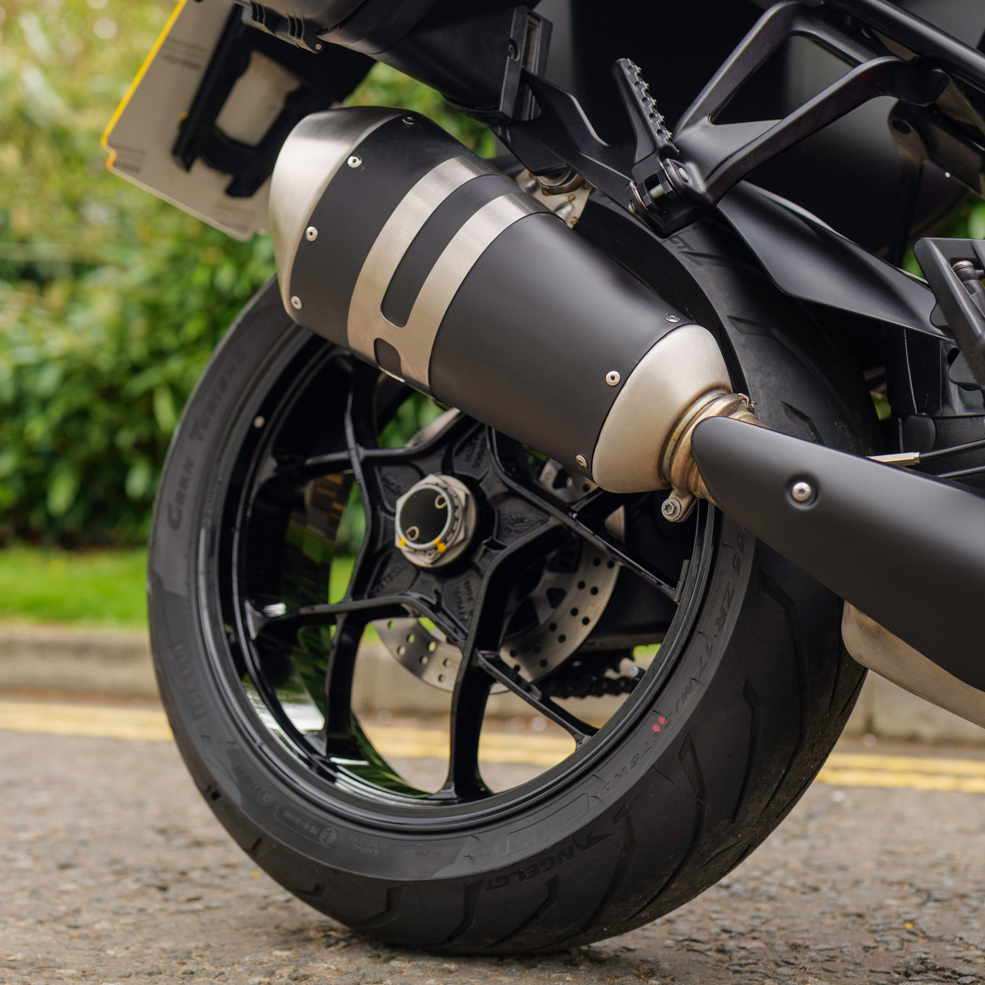 KTM 1290 SUPERDUKE GT + £1000 CASH