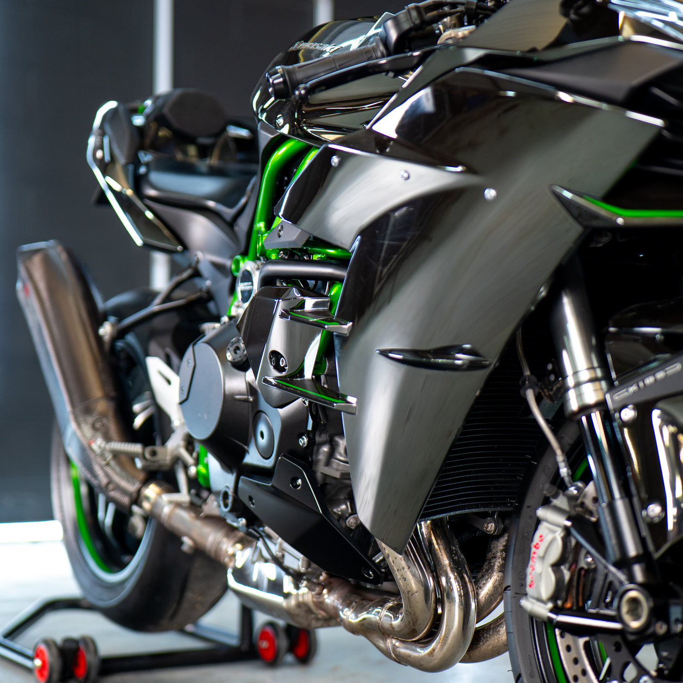 Supercharged Kawasaki H2 + £2000 cash