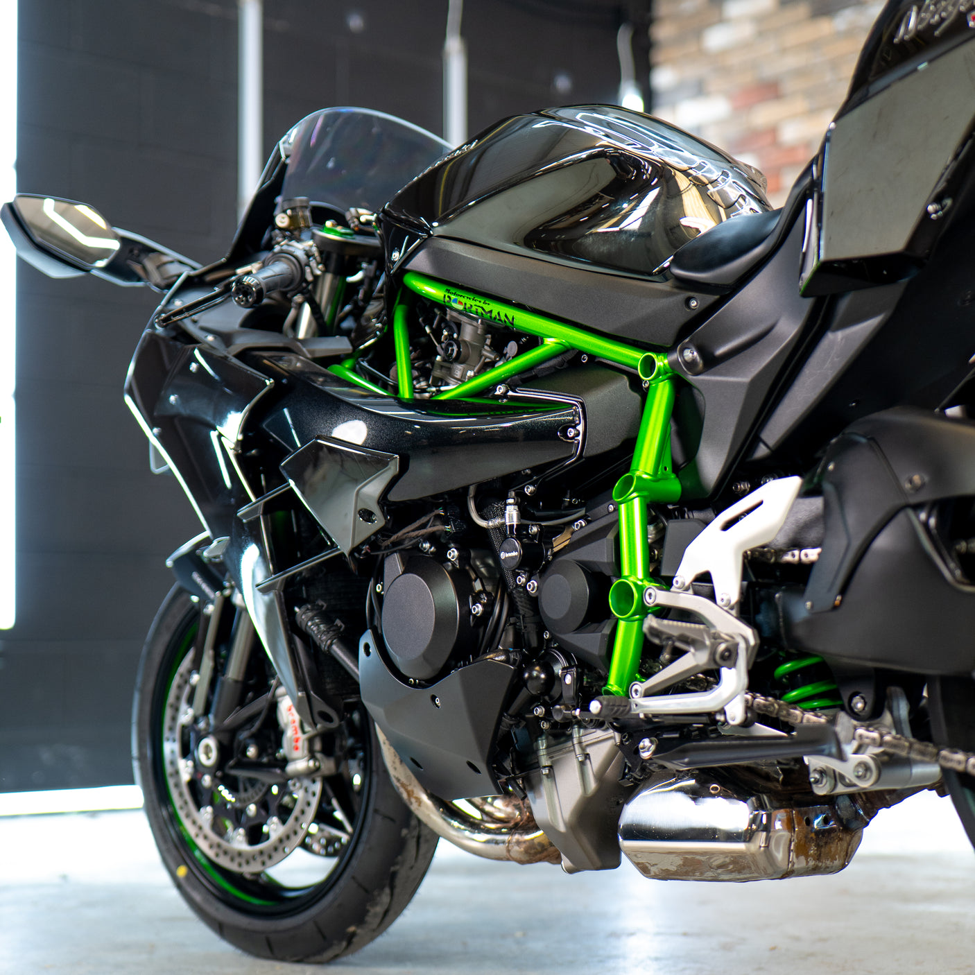 Supercharged Kawasaki H2 + £2000 cash