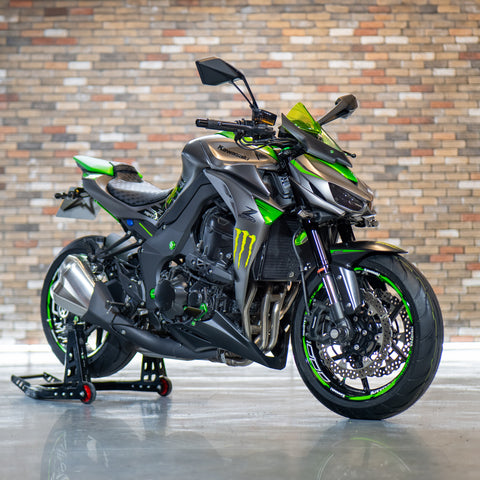 Insane Kawasaki Z1000