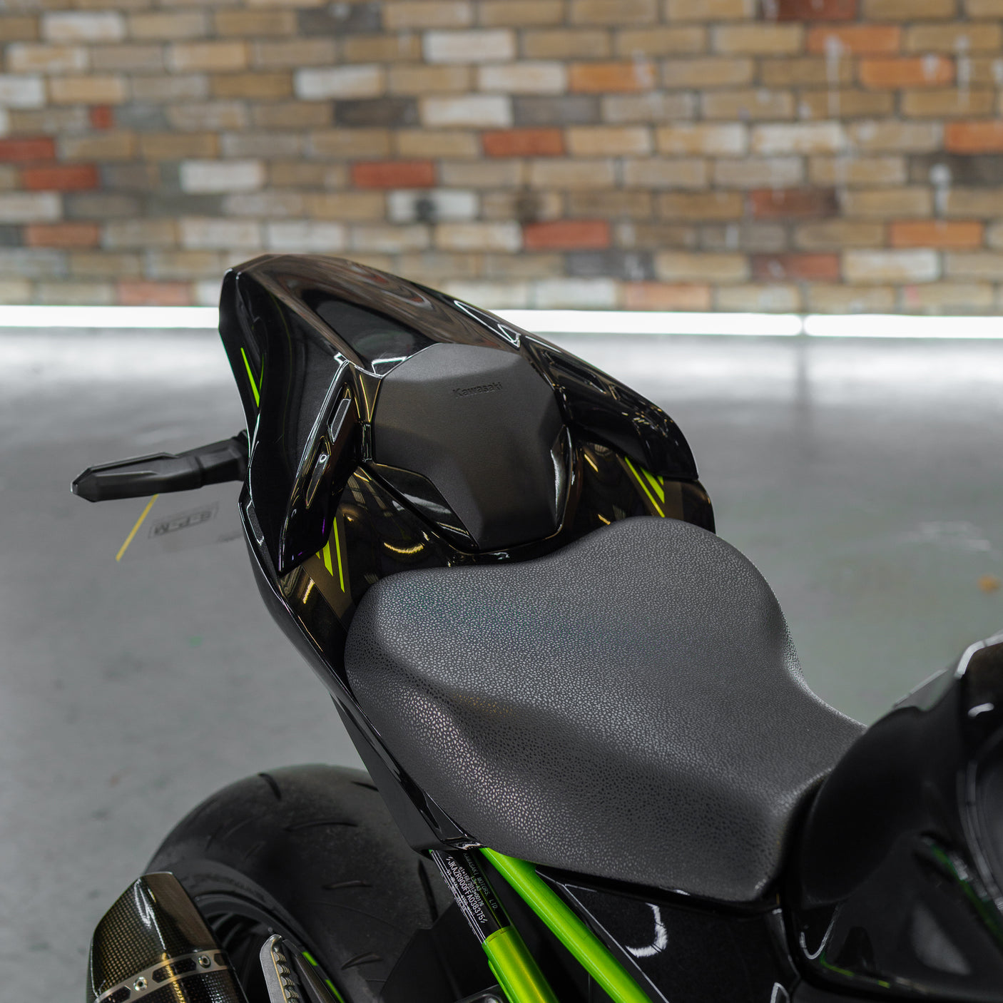 FAST FRIDAY: INSANE KAWASAKI Z900 + £1000