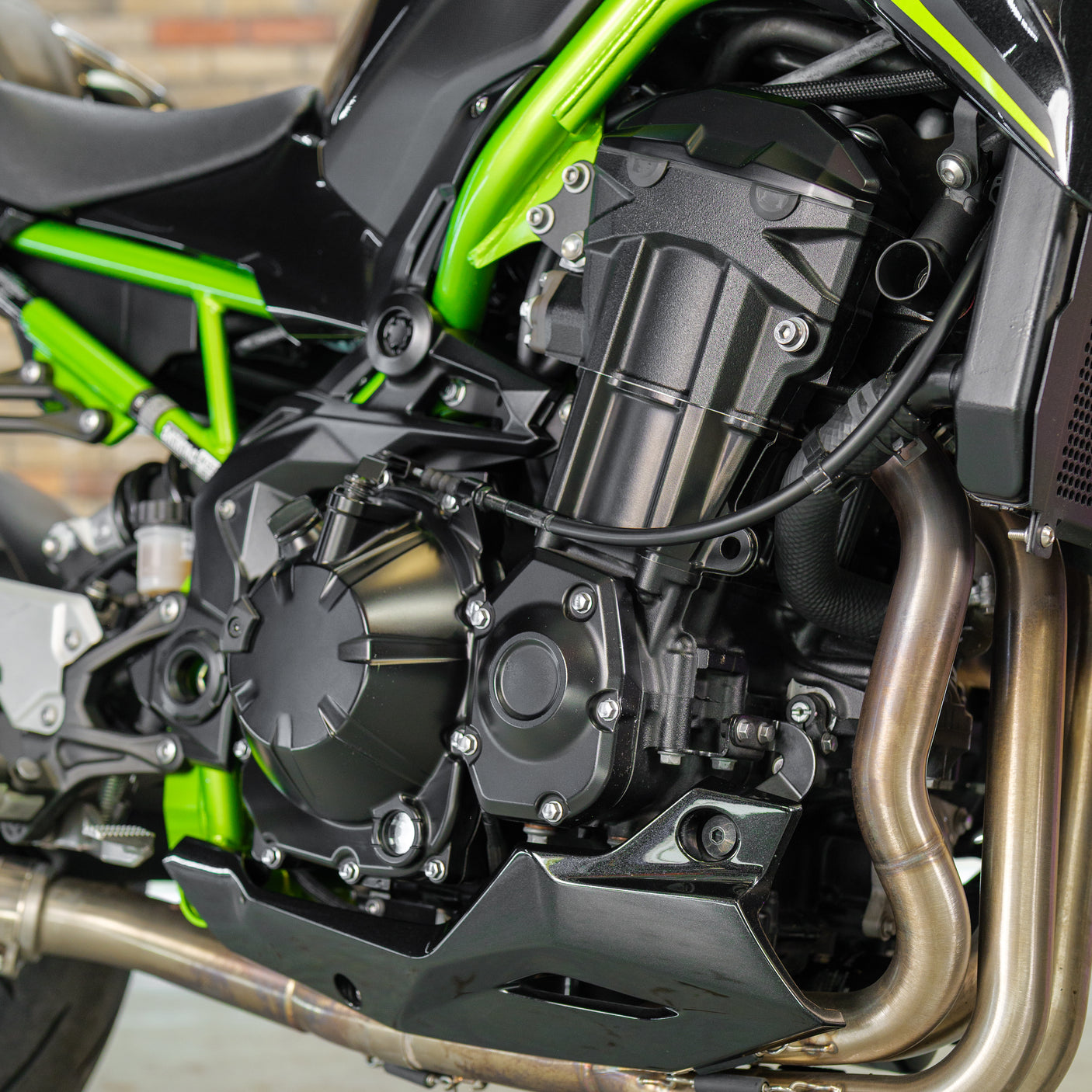 FAST FRIDAY: INSANE KAWASAKI Z900 + £1000