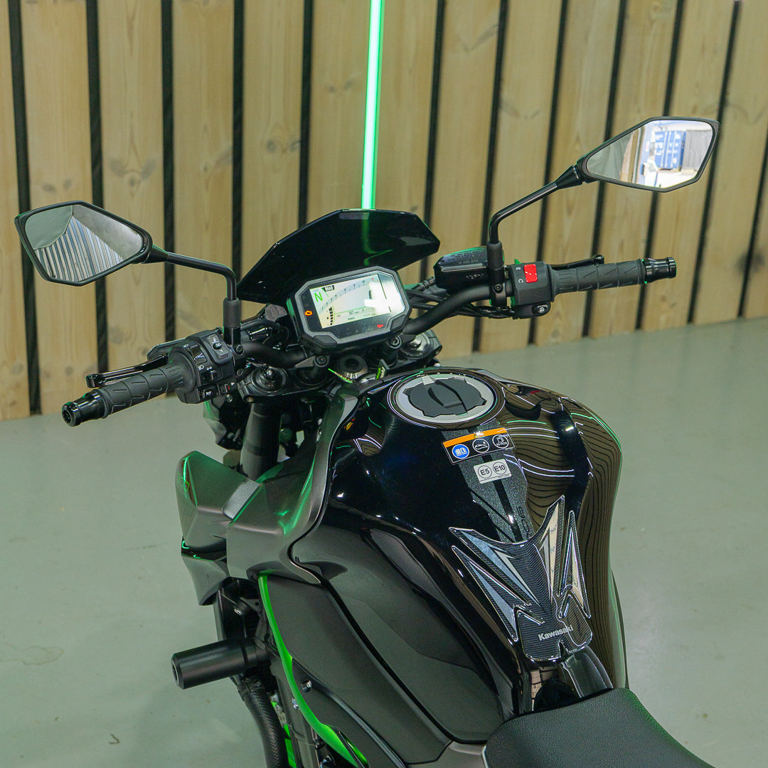 Minted Kawasaki Z900