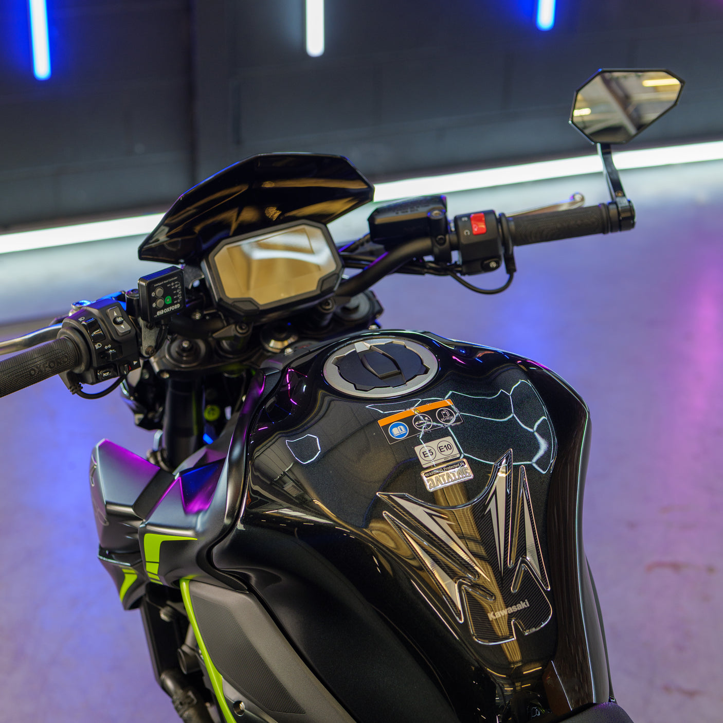 FAST FRIDAY: INSANE KAWASAKI Z900 + £1000