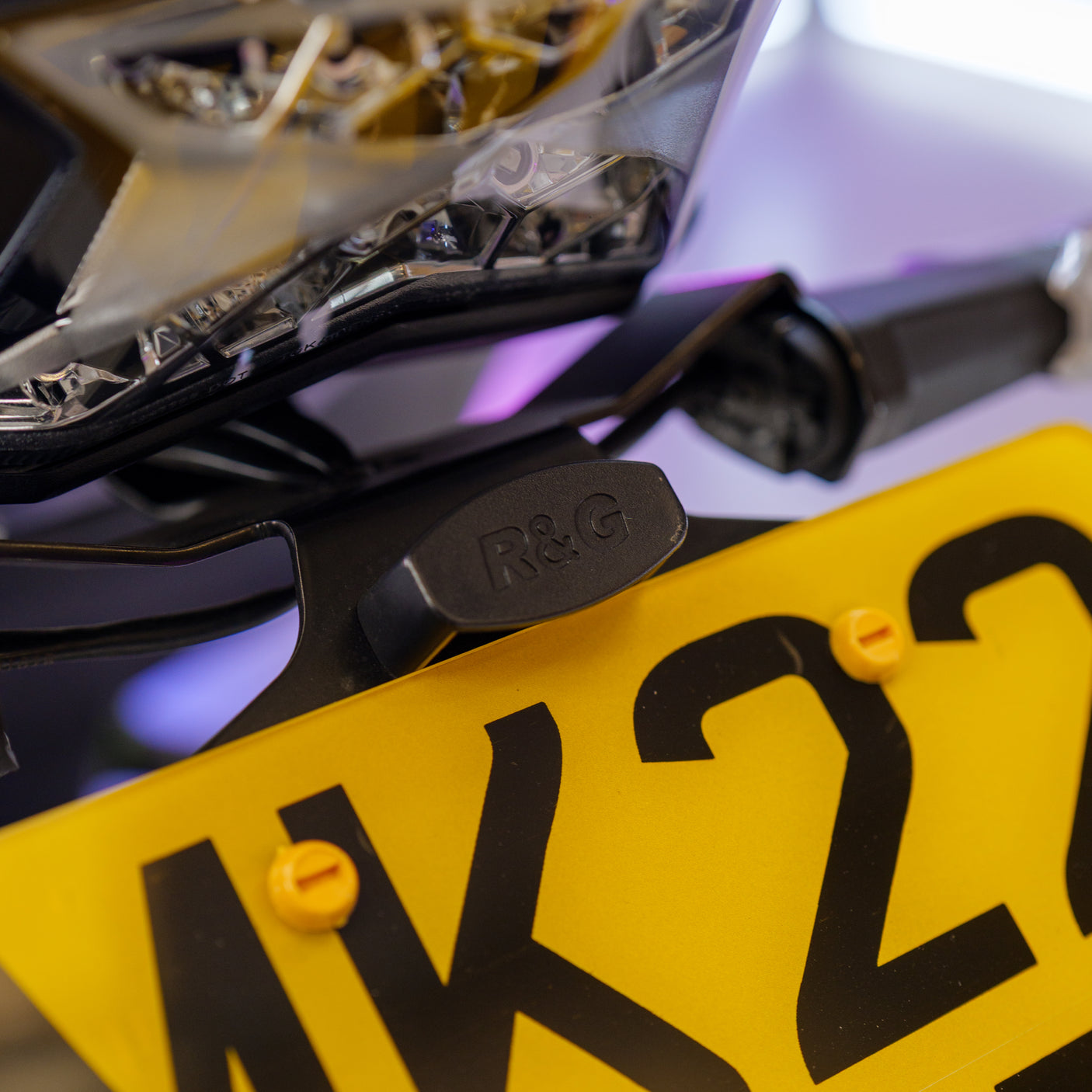 FAST FRIDAY: INSANE KAWASAKI Z900 + £1000