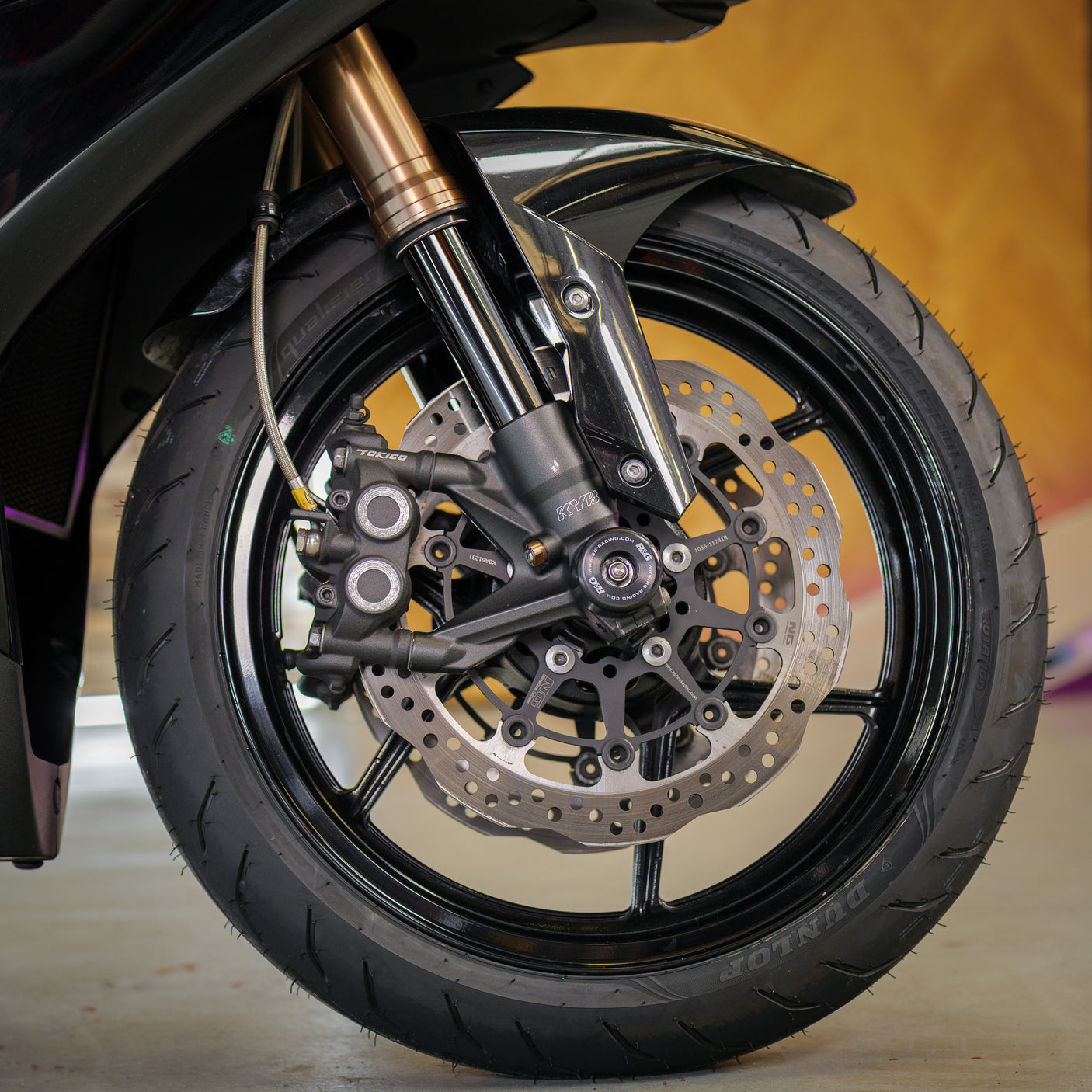 FAST FRIDAY: INSANE KAWASAKI ZX-10R