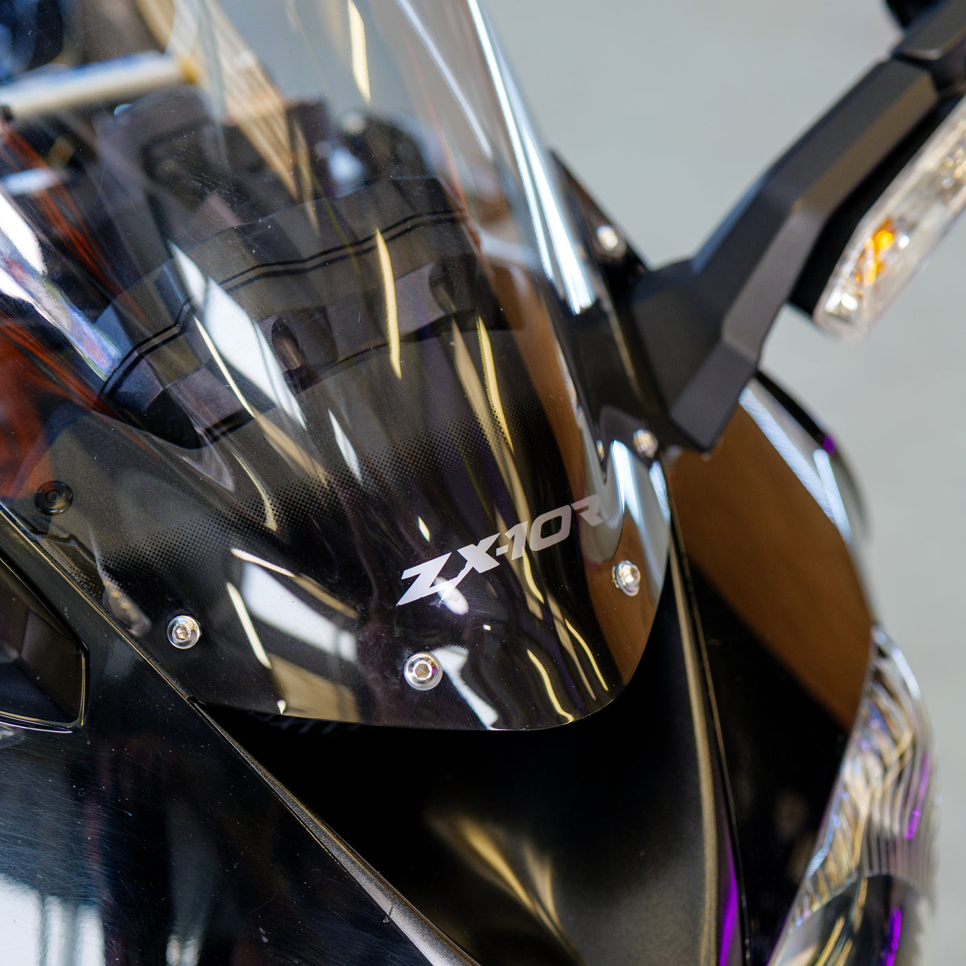 FAST FRIDAY: INSANE KAWASAKI ZX-10R