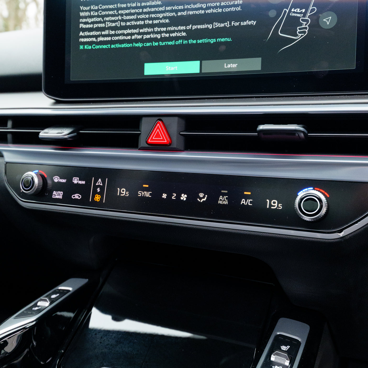 BRAND NEW Automatic 7 seat Kia Sorento 4