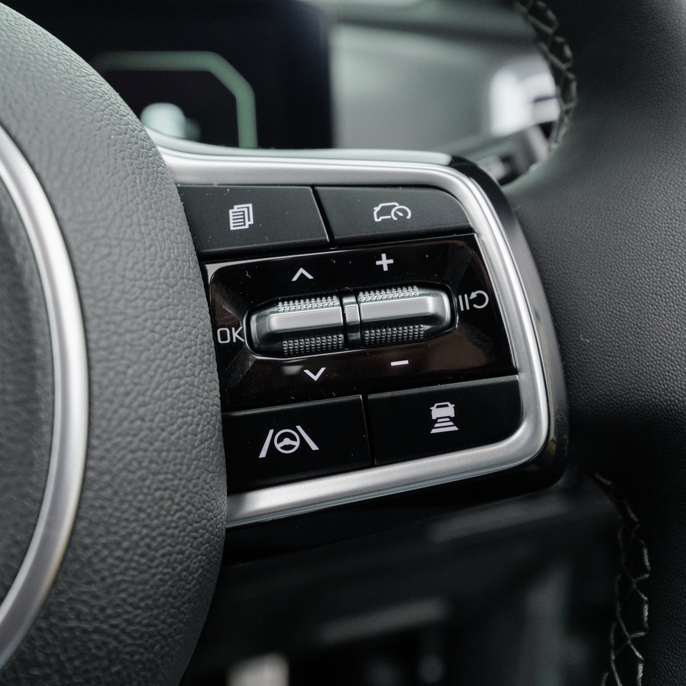 BRAND NEW Automatic 7 seat Kia Sorento 4