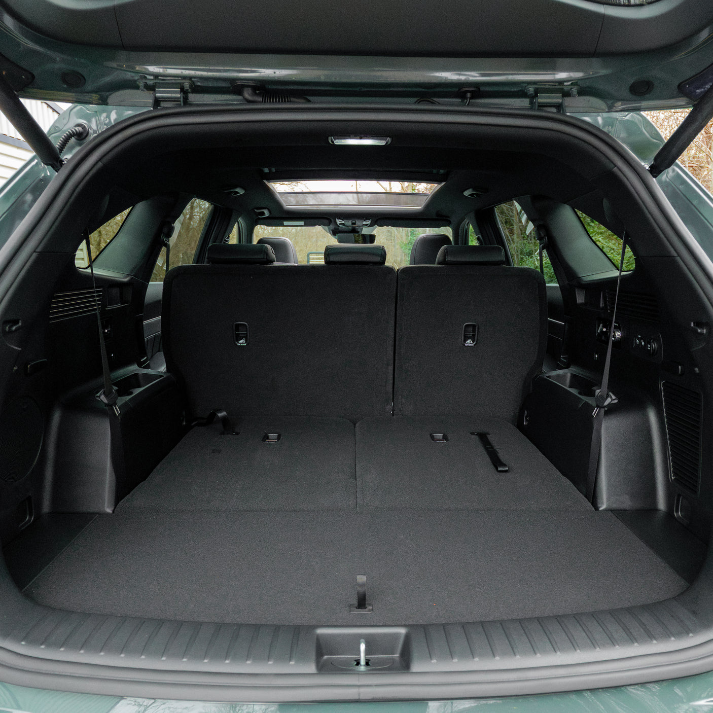 BRAND NEW Automatic 7 seat Kia Sorento 4