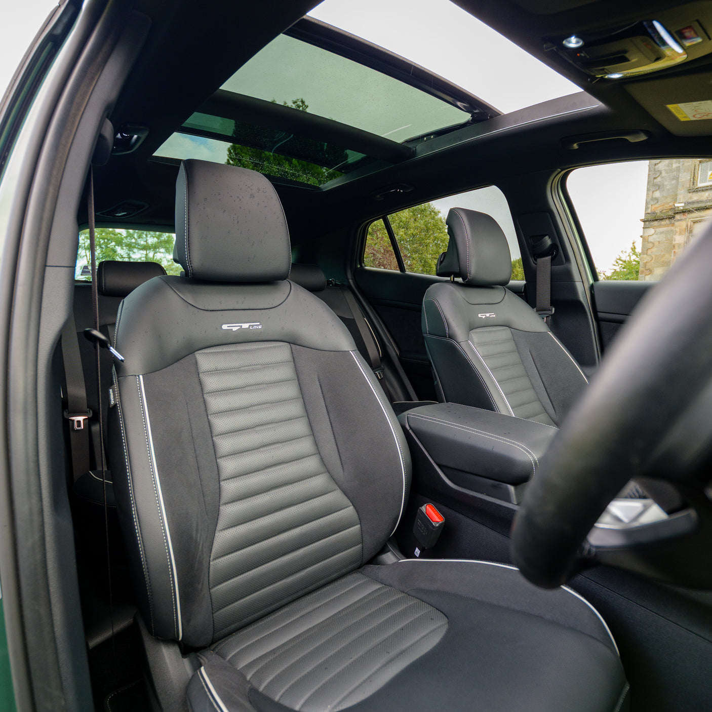Low Mileage 2024 Kia Sportage Hybrid GT-Line S + £3k cash + 3 years road tax