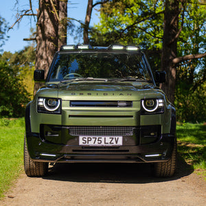 2025 Automatic Obsidian Land Rover Defender 90
