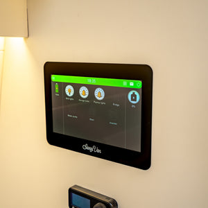 Lucy: Automatic Off-Grid 4 berth Campervan