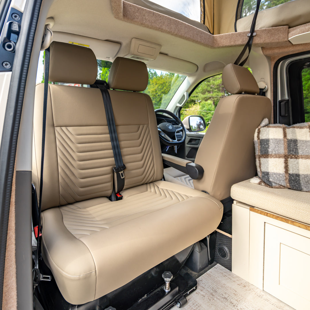 Lucy: Automatic Off-Grid 4 berth Campervan