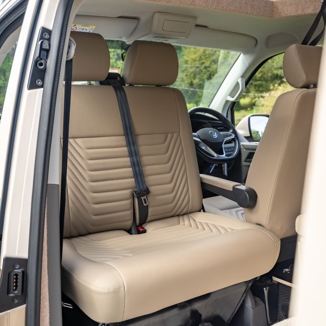 Lucy: Automatic Off-Grid 4 berth Campervan