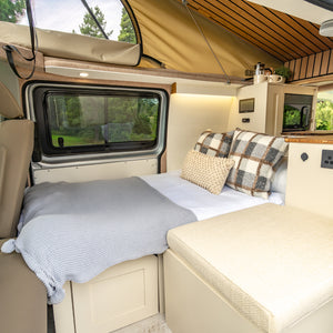 Lucy: Automatic Off-Grid 4 berth Campervan