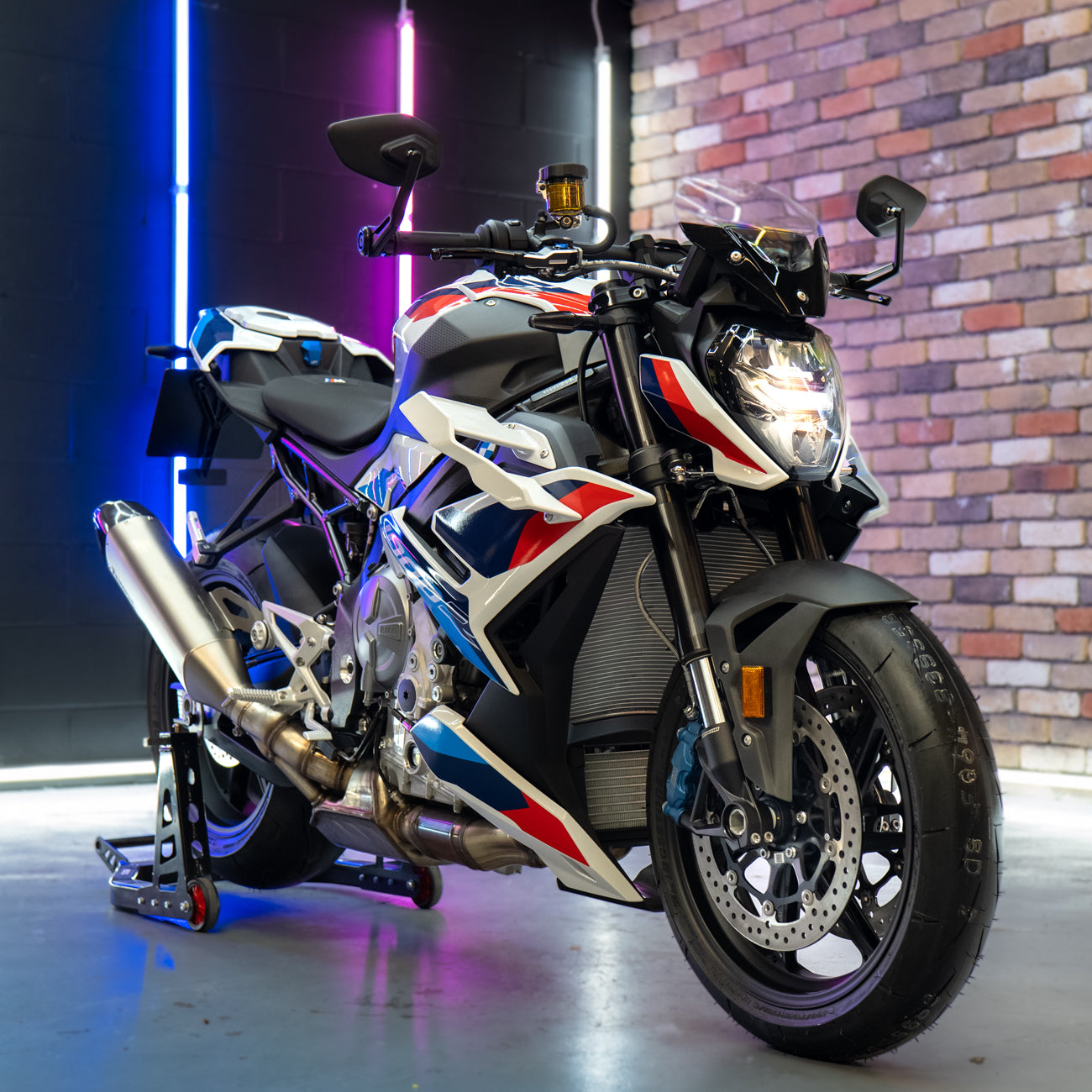 New 2023 BMW M1000R - just £2.99 ✓ - The Giveaway Guys