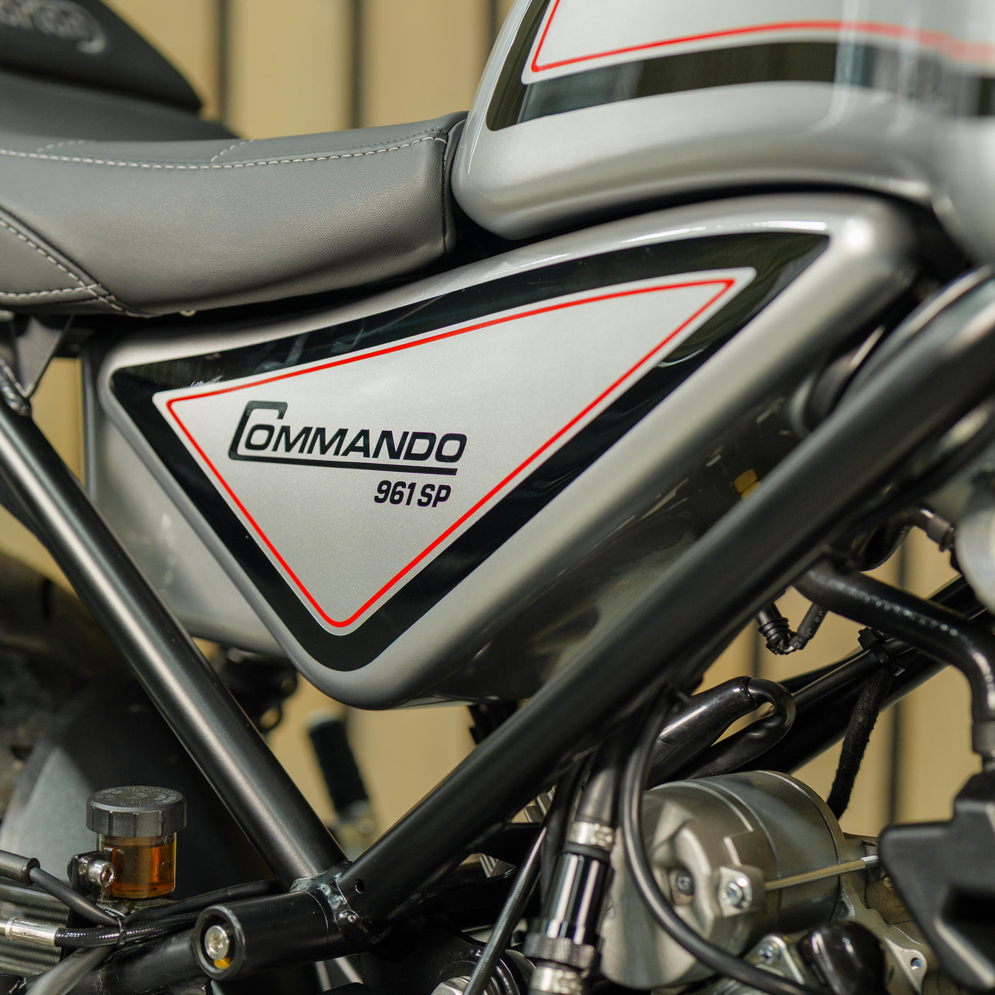 Stunning 2025 Norton Commando 961 SF