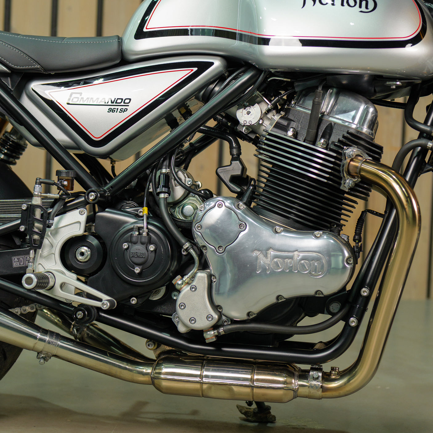 Stunning 2025 Norton Commando 961 SF