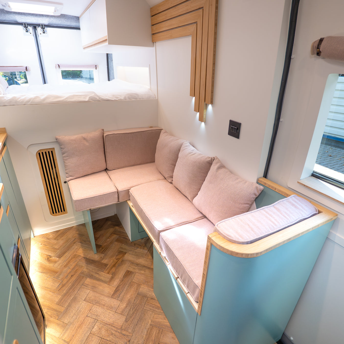 Polly - Fully Off Grid Super Lux 3 berth Campervan + £10,000