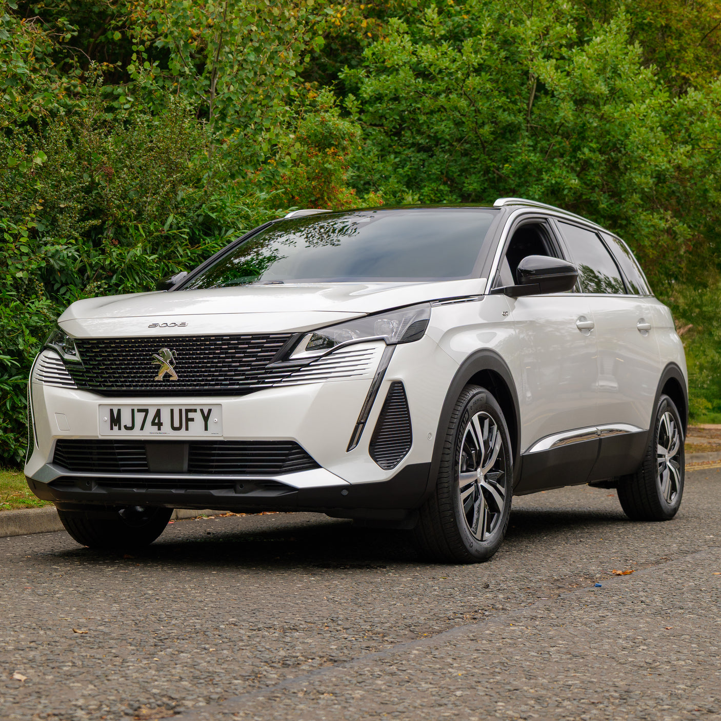 2024 Peugeot 5008 - 7 seater SUV + £2000 cash