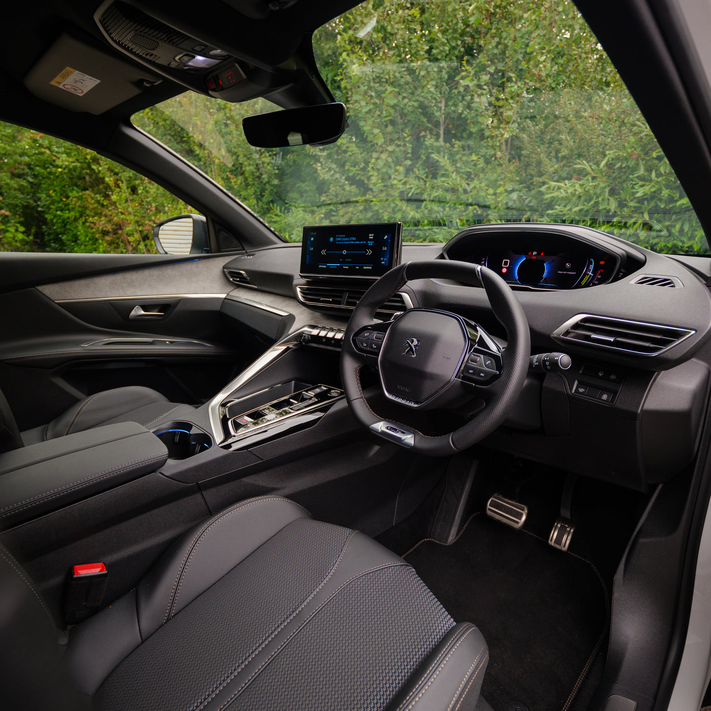 2024 Peugeot 5008 - 7 seater SUV + £2000 cash